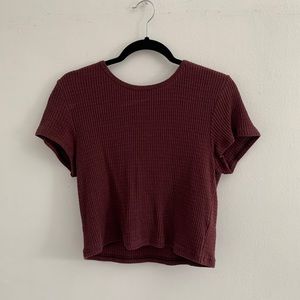 burgundy waffle american eagle shirt